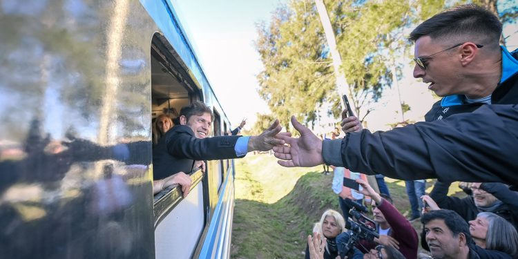 Kicillof: “Para mejorar la Educación no hacen falta menos sino más políticas de Estado”