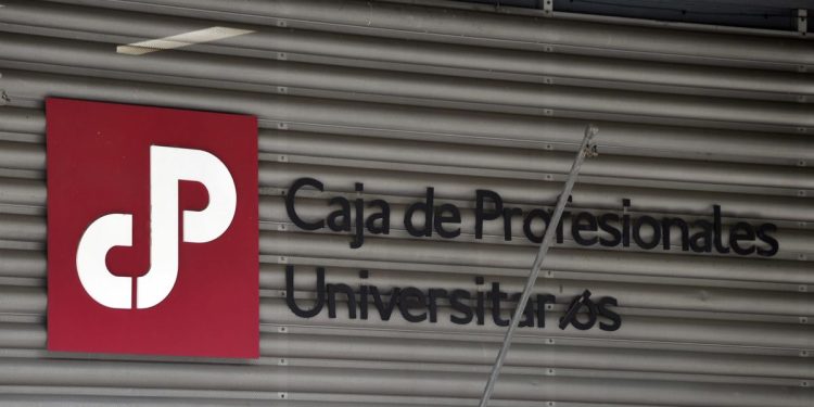 La Agrupación Universitaria pidió al Ejecutivo una ley exprés para la Caja de Profesionales