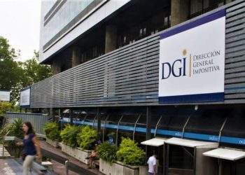 La recaudación del IVA cayó 1,71% en el trimestre, ¿influyeron las compras en Argentina?
