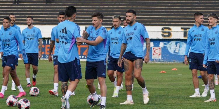 Lionel Messi entrenó diferenciado de cara al duelo con Bolivia