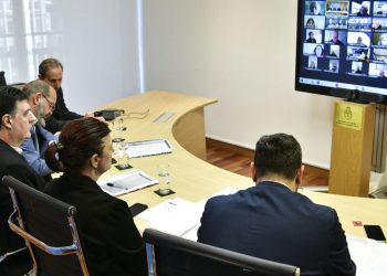 Llevarán a $158 mil el salario mínimo a fin de año