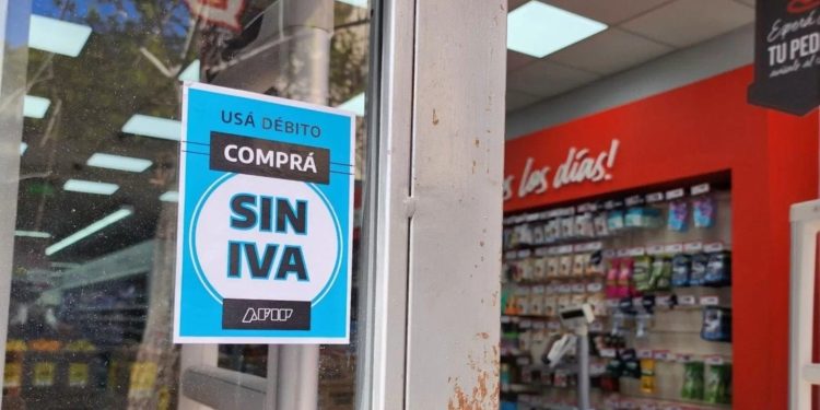 Más medidas: Massa enviará al Congreso el proyecto de ley por el programa Compre sin IVA