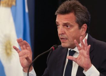 Massa de cara a las elecciones: “El 11 de diciembre tenemos que construir un gobierno de unidad nacional y federal”