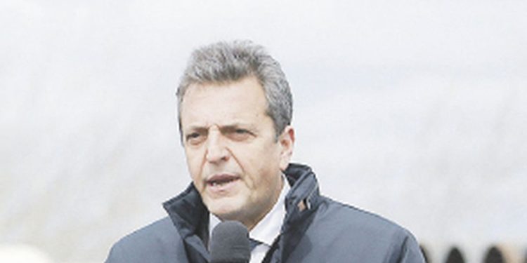 Massa quedó a 620 mil votos de Milei en el escrutinio definitivo