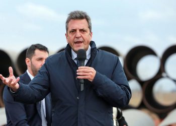 Massa, sobre las medidas económicas: “Salimos a tenderle la mano a la gente”