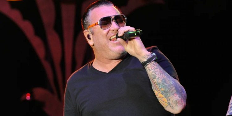 Murió Steve Harwell, cantante y fundador de Smash Mouth