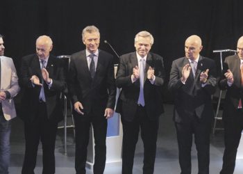 Novedades del debate presidencial: preguntas cruzadas, participación ciudadana y derecho a réplica