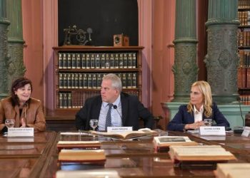 Paritaria docente: acuerdan con el Gobierno un mínimo inicial de $250 mil para diciembre