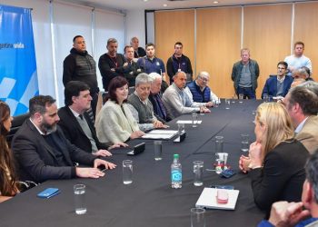 Paritarias: acuerdo entre Techint y UOM abrió una disputa interna en el gremio
