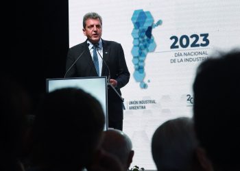 “Se liberarán las importaciones para las pymes industriales”: el nuevo anuncio de Massa