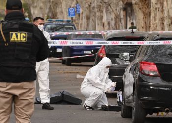 Tres detenidos por el crimen del policía en Rosario, y uno era buscado por otro asesinato