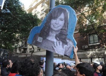 Un tambaleo de la democracia