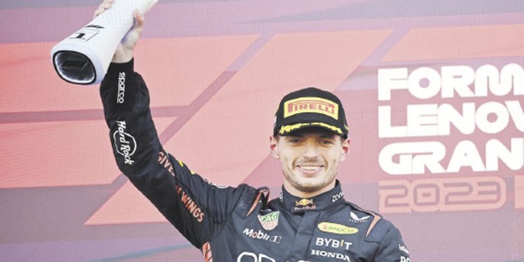 Verstappen ganó en Japón y quedó a un paso de coronarse nuevamente campeón de F-1