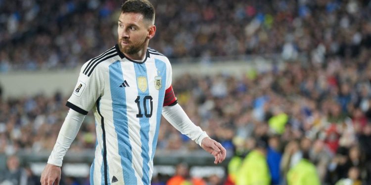 ¿Viaja a Bolivia? A Messi le harán estudios para saber si tiene lesión