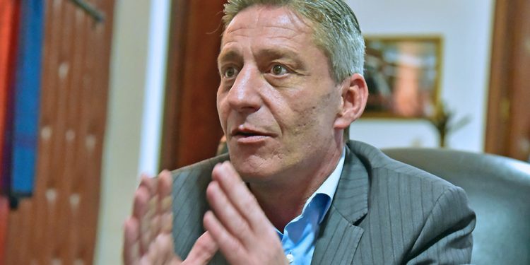 Arcioni valoró que Massa incluya temas “trascendentales” para la economía provincial