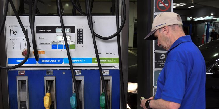 Avanza la normalización del abastecimiento de combustibles