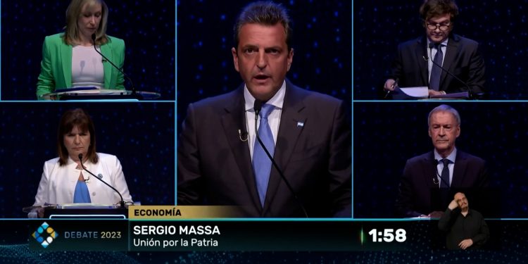 Banco Central, dolarización, inflación y FMI fueron los ejes del debate económico