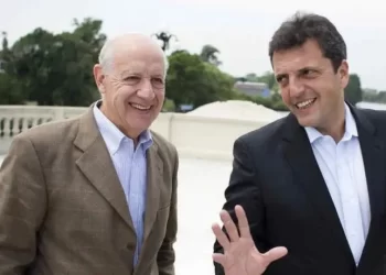 Contactos de Massa pensando en el futuro