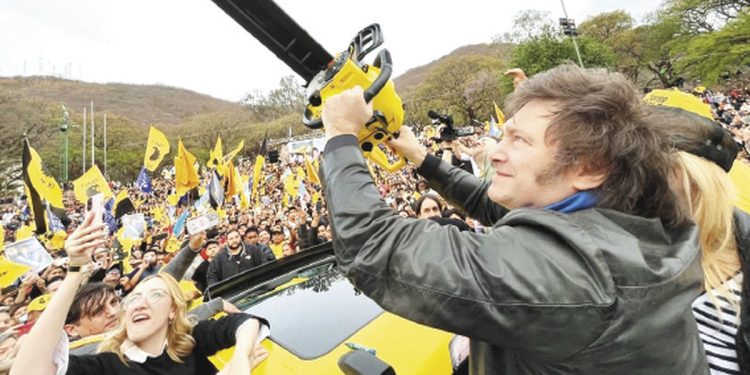 De la mano de Olmedo, Milei recaló en Salta para asegurar votos de PASO