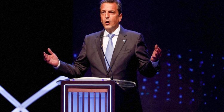 Debate presidencial 2023: los temas que prepara Sergio Massa, con eje en seguridad y trabajo