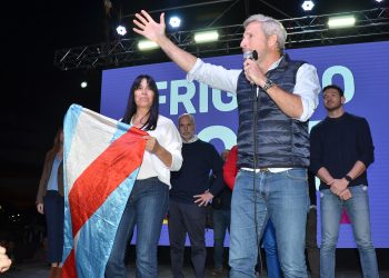 Denuncian a Frigerio por extorsión y lo acusan de intentar bajar listas de Milei
