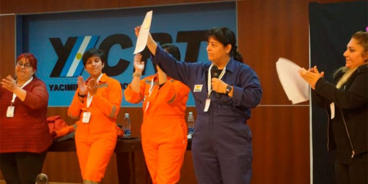 Después de más de 80 años, las mujeres vuelven a trabajar en la mina