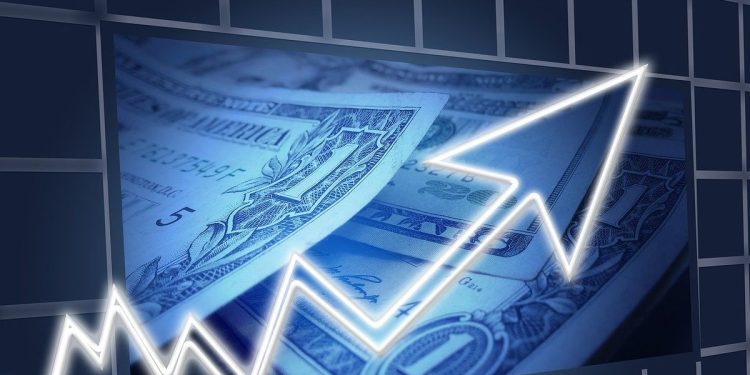 El dólar subió 0,43% y abrió al alza en octubre