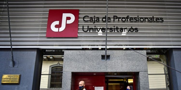 El Frente Amplio no apoyará la ley para reformar la Caja de Profesionales