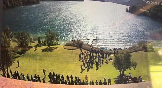 El gobierno inició una acción legal para recuperar las tierras de Joe Lewis en Lago Escondido