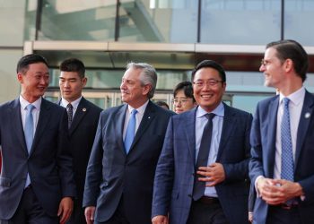 El Presidente se reunió con empresarios y el alcalde de Shanghái