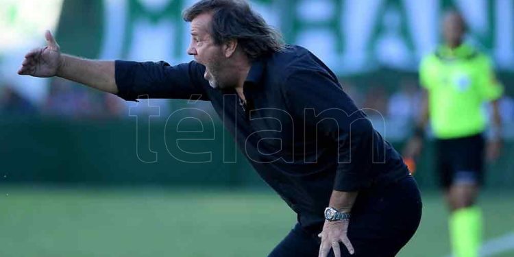 El “Ruso” Zielinski fue confirmado como nuevo técnico de Lanús