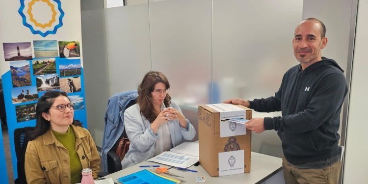 Elecciones 2023: ya se vota en Australia y Nueva Zelanda