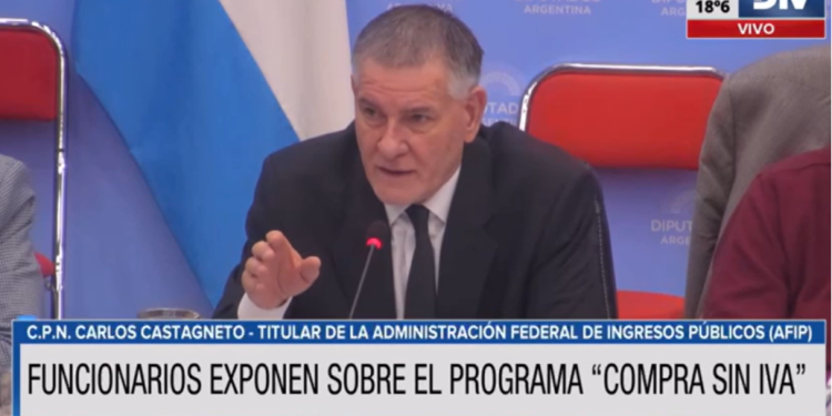 Funcionarios nacionales presentaron el proyecto que crea el programa “compre sin IVA”