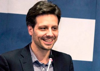 “Hay que sumar sectores no correístas, pero que recuerdan con nostalgia sus politicas”