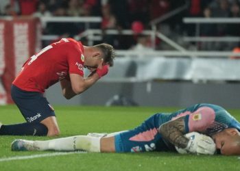 Independiente volvió a tropezar y se aleja de River