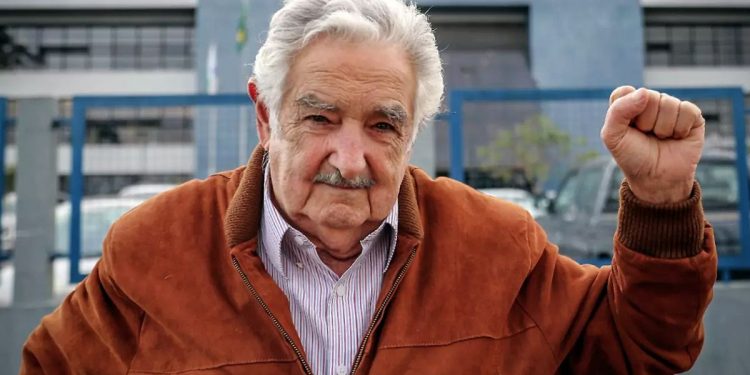 José Mujica dijo que Patricia Bullrich puso “vinagre en aceite” al compararse con él