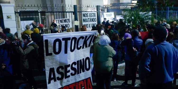 Lotocki se entregó a la Justicia y quedó detenido por la muerte de un paciente en 2021
