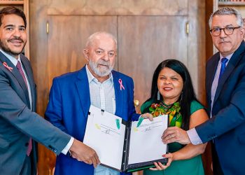 Lula vetó una ley incentivada por el agronegocio que ponía en riesgo las tierras indígenas