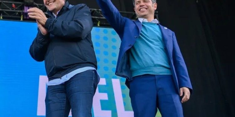 Massa y Kicillof encabezaron el cierre de campaña de Unión por la Patria en Sarandí