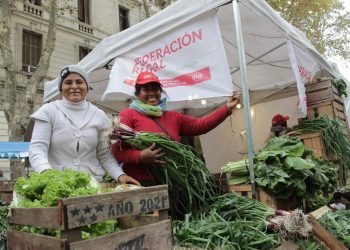 Mercadazo en Plaza de Mayo para lanzar una federación por el acceso al trabajo digno y la alimentación