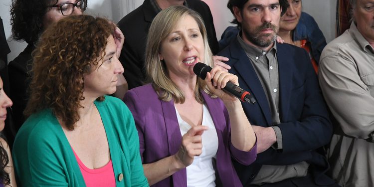 Para Bregman, “Massa no puede ser igual a Milei”