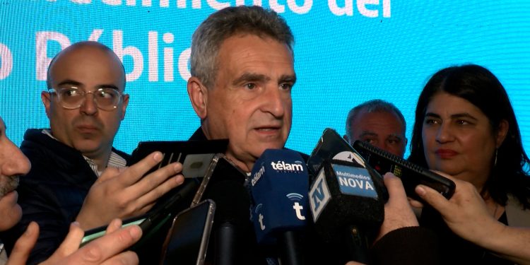 Para Rossi, La Libertad Avanza es “un espacio sin compromiso con la democracia”