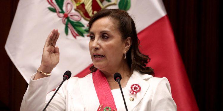 Presentaron un pedido de destitución de Boluarte por “incapacidad moral”