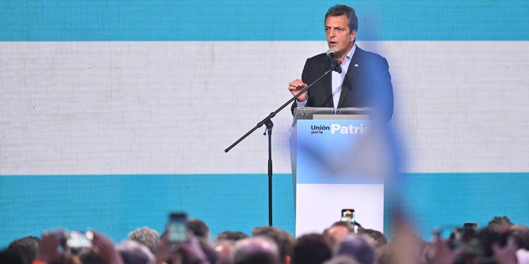 Radicales desencantados llaman a votar por Massa y critican el “giro neoliberal” del 2015