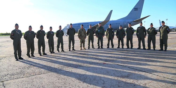 “Regreso seguro”: Argentina suma un segundo avión al operativo de repatriación desde Israel