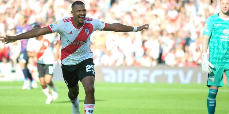 River le ganó a Talleres y agigantó la racha de local