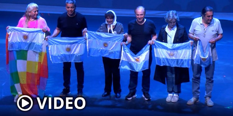 Se realizó un acto por “sí a los derechos y no a la derecha”