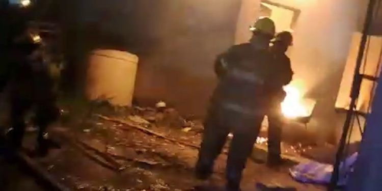 Seis detenidos por saquear e incendiar una casa en venganza por un homicidio