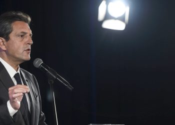 “Si el martes a la noche no está resuelto, no van a poder sacar un barco”