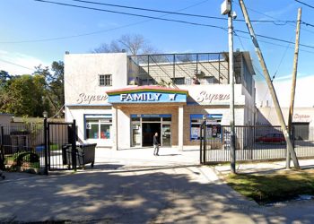 Un hombre dejaba notas extorsivas en supermercados chinos y fue detenido